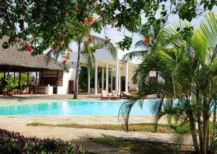 Adventure Travels Kenya Mombasa Deals Beach & Resorts